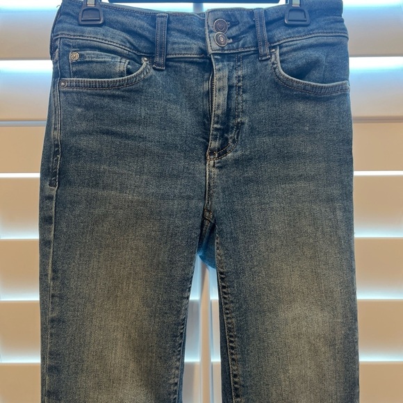 We The Free Jeans Women's 26 Slim Fit Bootcut MediumWash Blue Stretch Denim Pant - Picture 2 of 8